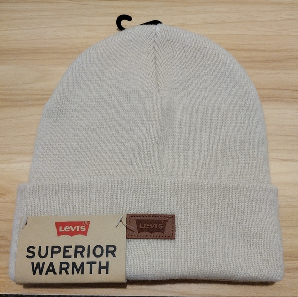 Levi's Beige Knit Beanie Adult One Size Fits Most NWT - Picture 3 of 3